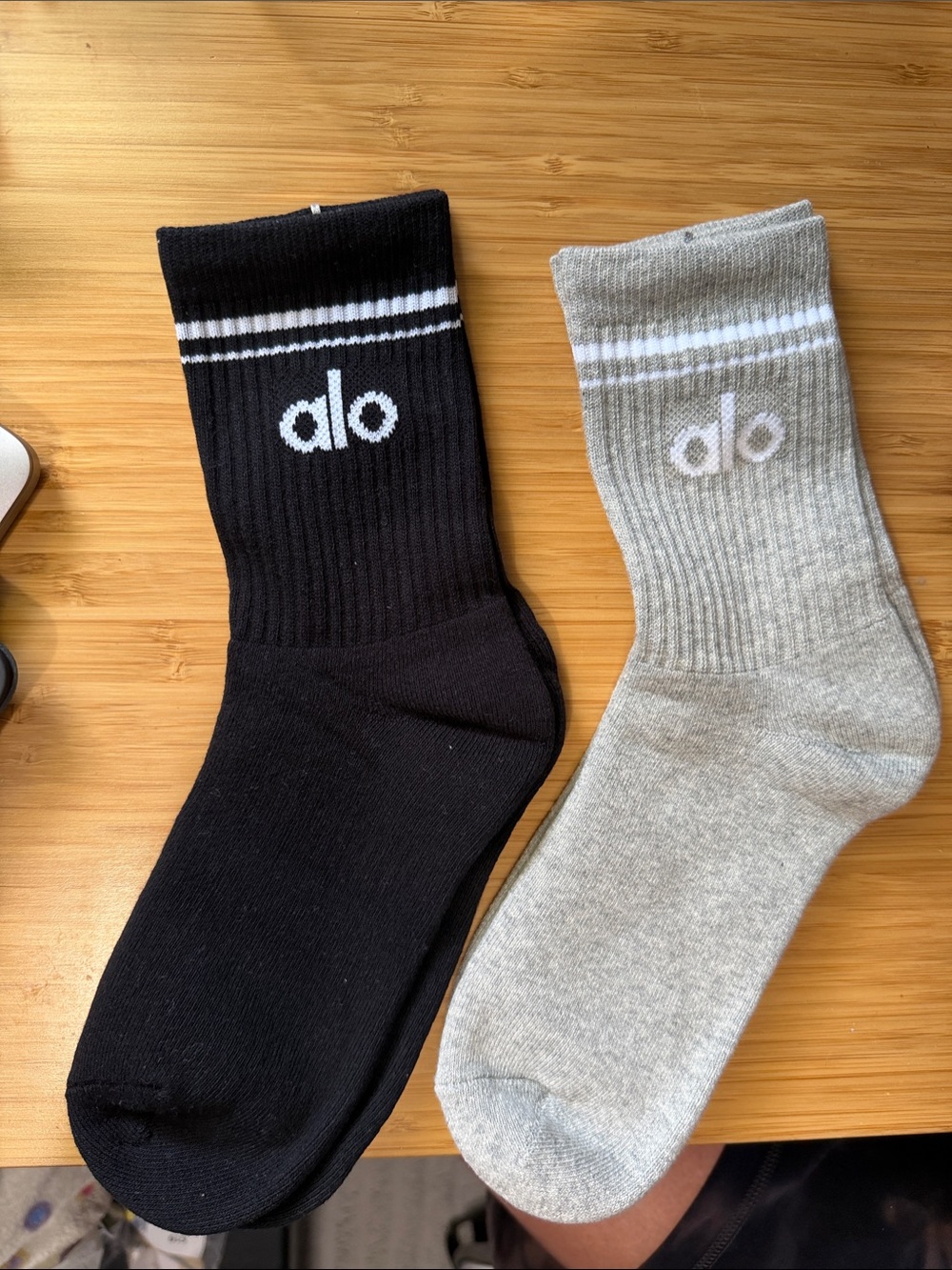 ALO Yoga Unisex Crew Socks - Black & Light Gray with White Stripes